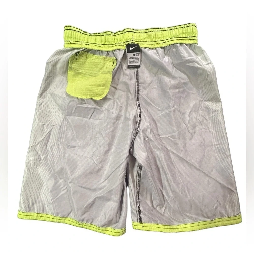 Nike Boys’ 9 in. Camo-Tion Wave Volley Swim Shorts XL
